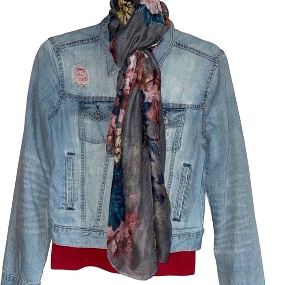 Caracol Flower Power oversized Scarf - Picture 5 of 9